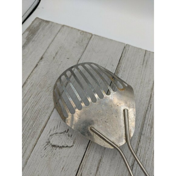 Metal Skimmer Drainer Strainer Blender 10 1/2" Hong Kong - Picture 6 of 6